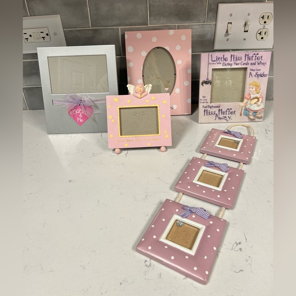 A set of girly girl picture frames
